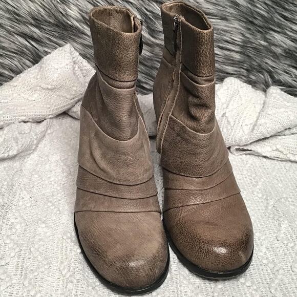 Vince Camuto Ankle Boots 7B - Picture 7 of 7